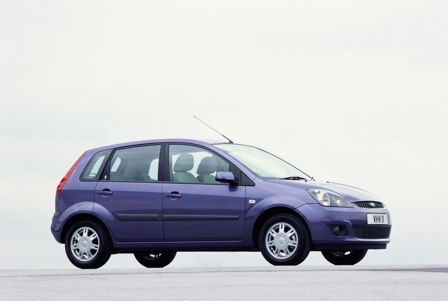  Ford Fiesta 2006 года  (фото 31 из 42)